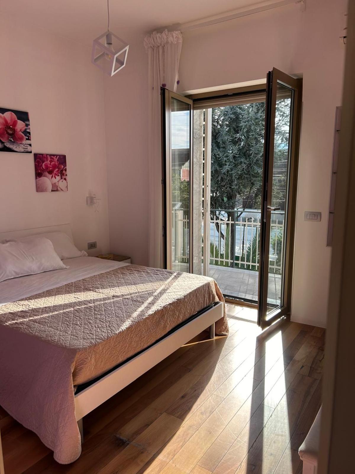 B&B Serangi - Il Piacere Di Sentirsi A Casa Cercola Kültér fotó